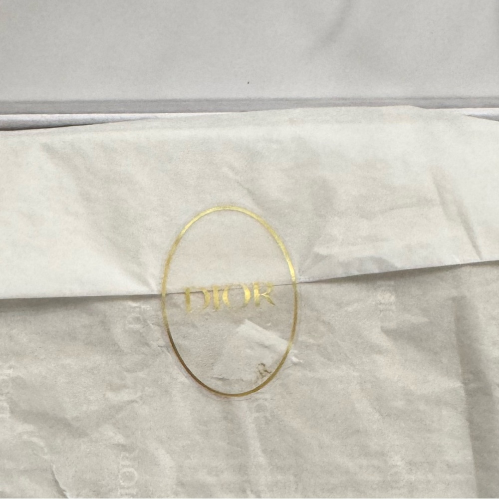 Custom Dior Gold Glitter Pouch Bag with gold strap + Dior Lip Set, Day Cream - Picture 11 of 11
